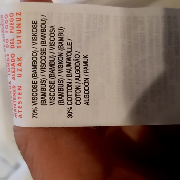 Puma white and black vneck swester vest - Picture 6 of 6